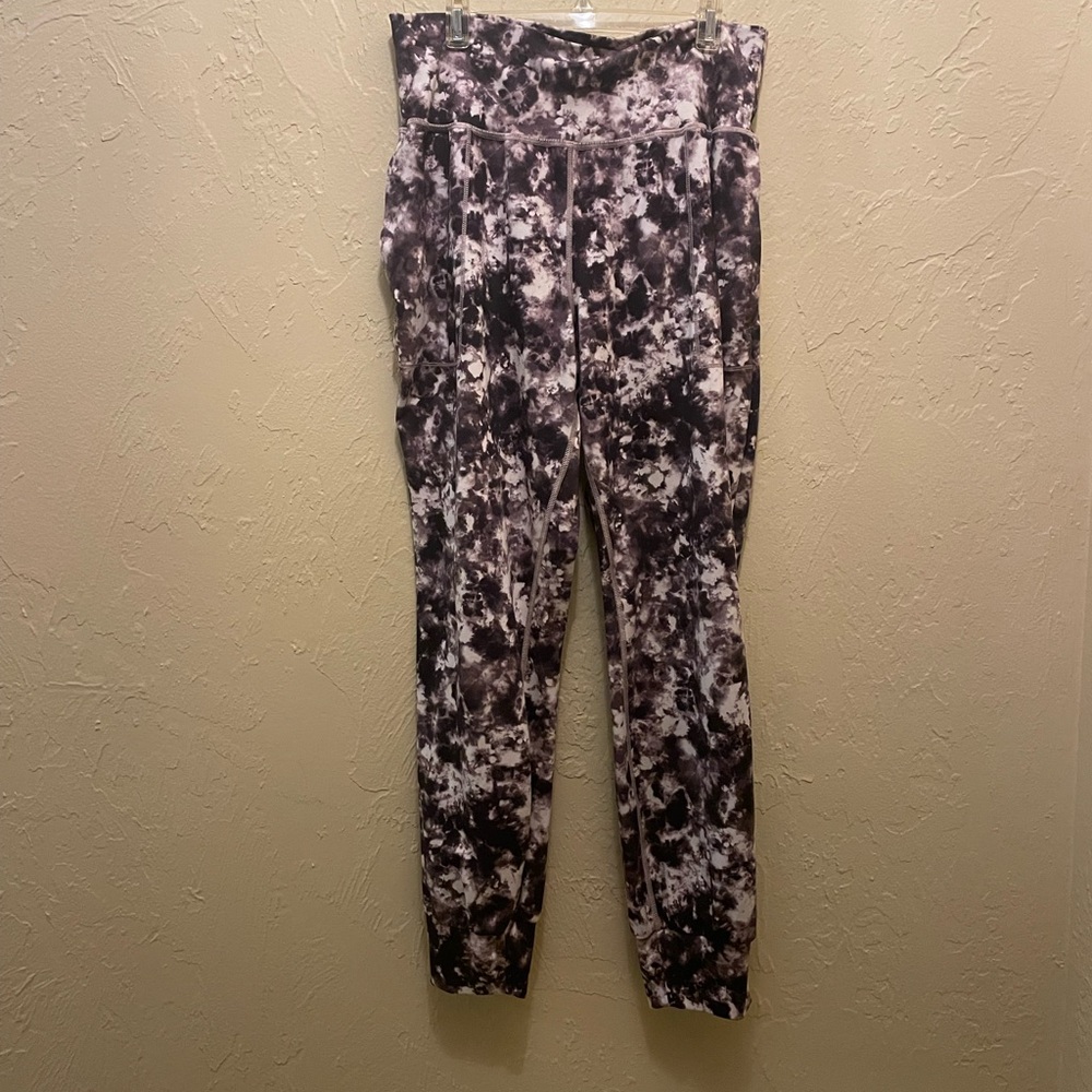 Athleta Black and White Tie-Dye Leggings